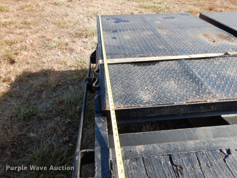 image for item DE4078 2016 Top Hat equipment trailer