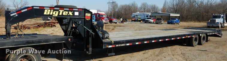 image for item DE4080 2018 Big Tex 25GNHD35+5 equipment trailer