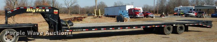 image for item DE4080 2018 Big Tex 25GNHD35+5 equipment trailer