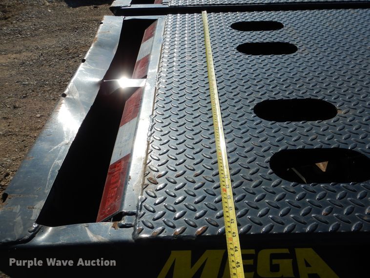 image for item DE4080 2018 Big Tex 25GNHD35+5 equipment trailer