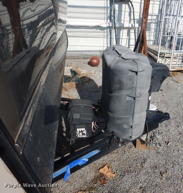 image for item DE4081 2015 Forest River LaCrosse LCT333RKS camper