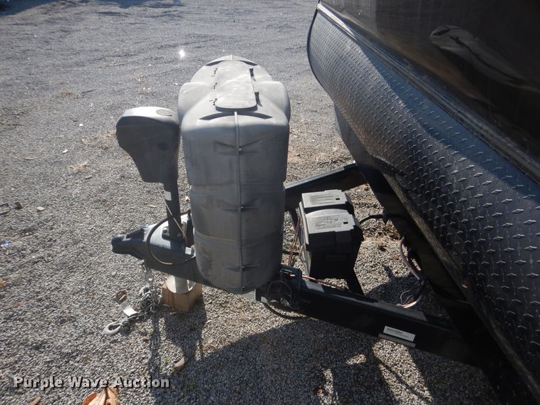 image for item DE4081 2015 Forest River LaCrosse LCT333RKS camper