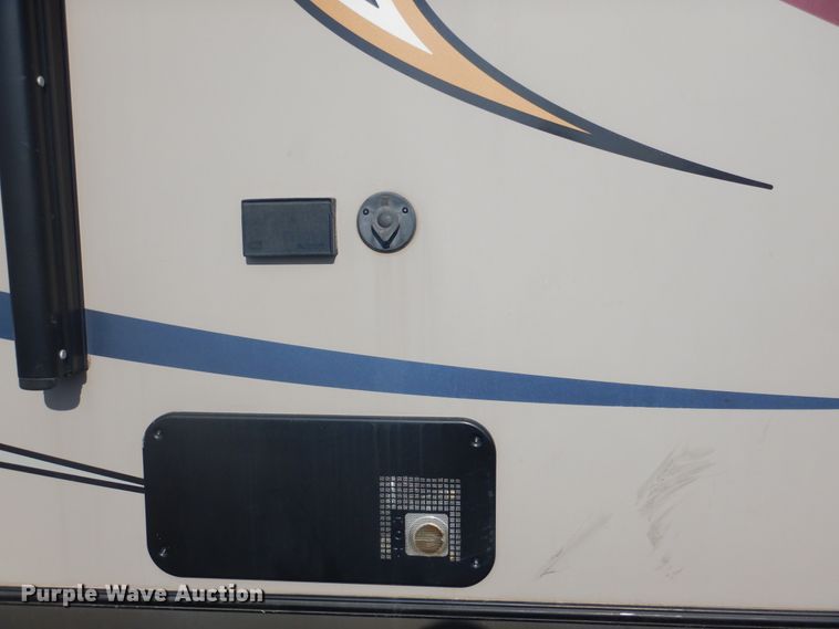 image for item DE4081 2015 Forest River LaCrosse LCT333RKS camper