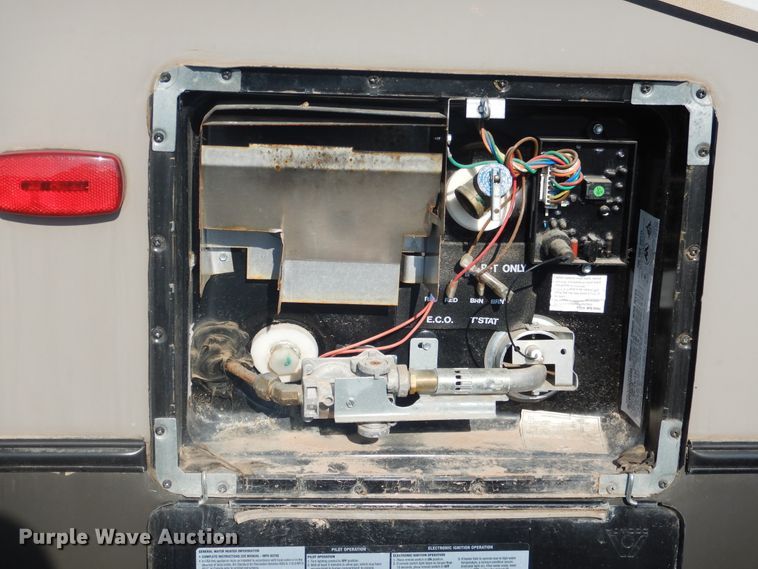 image for item DE4081 2015 Forest River LaCrosse LCT333RKS camper