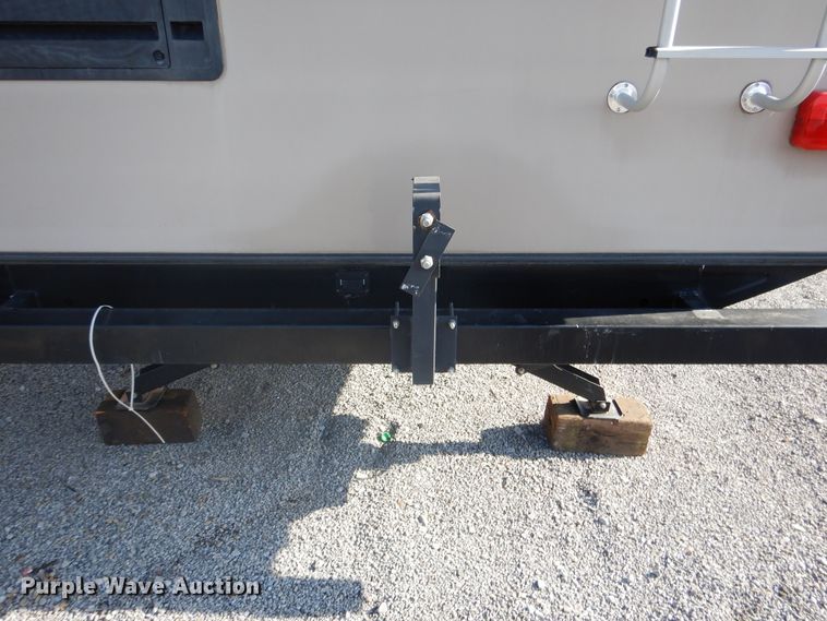 image for item DE4081 2015 Forest River LaCrosse LCT333RKS camper