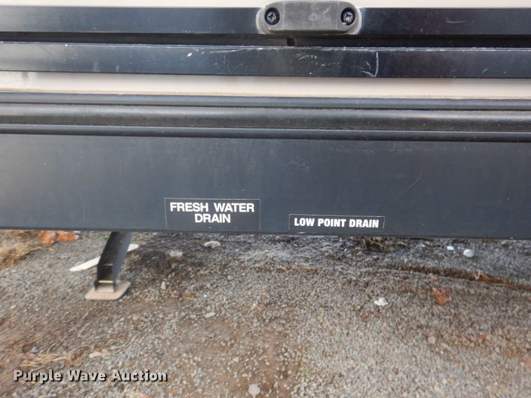 image for item DE4081 2015 Forest River LaCrosse LCT333RKS camper