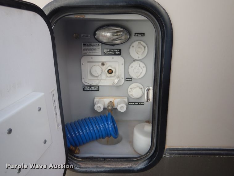 image for item DE4081 2015 Forest River LaCrosse LCT333RKS camper