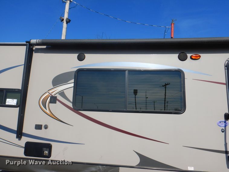 image for item DE4081 2015 Forest River LaCrosse LCT333RKS camper