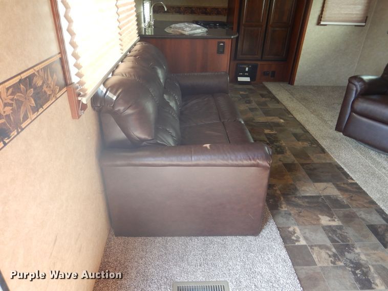 image for item DE4081 2015 Forest River LaCrosse LCT333RKS camper