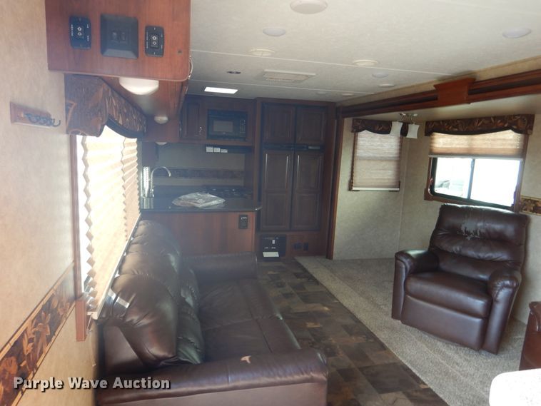 image for item DE4081 2015 Forest River LaCrosse LCT333RKS camper