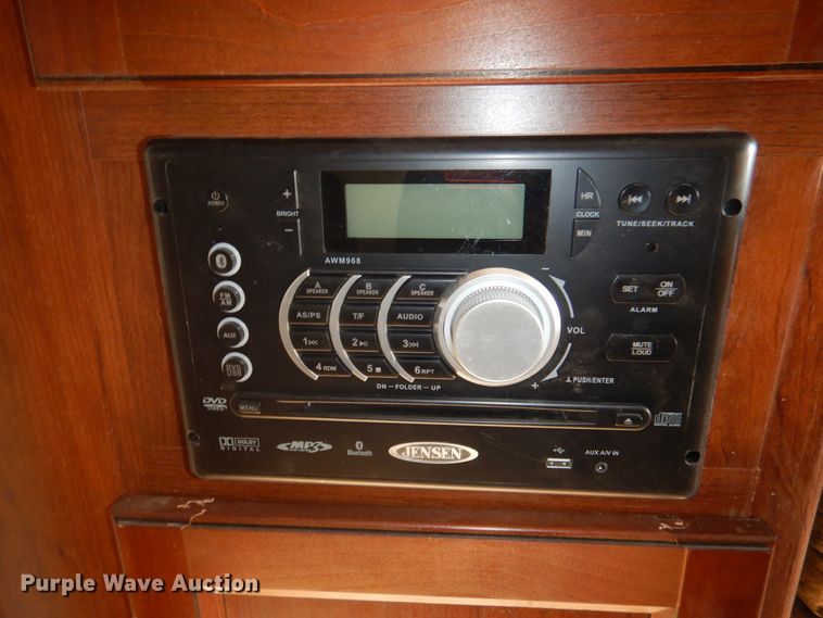 image for item DE4081 2015 Forest River LaCrosse LCT333RKS camper