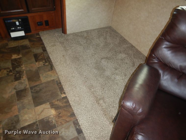 image for item DE4081 2015 Forest River LaCrosse LCT333RKS camper