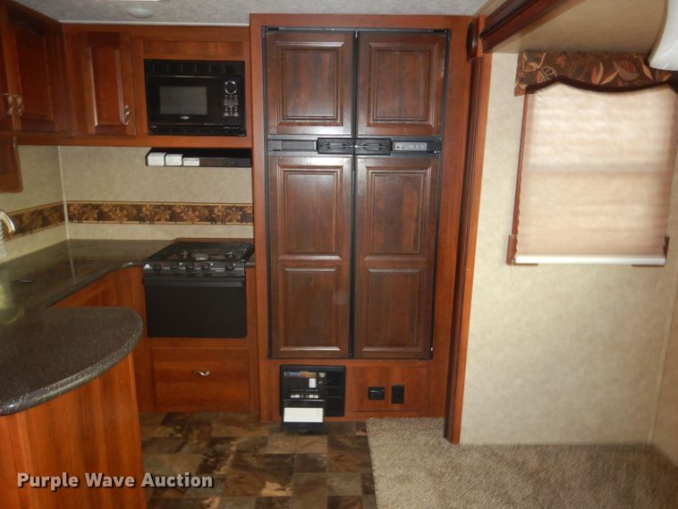 image for item DE4081 2015 Forest River LaCrosse LCT333RKS camper