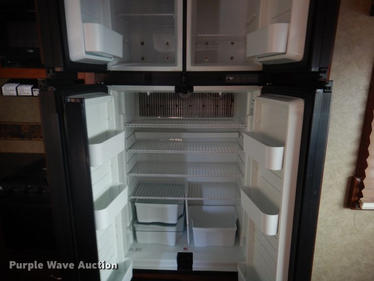 image for item DE4081 2015 Forest River LaCrosse LCT333RKS camper