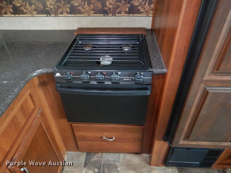 image for item DE4081 2015 Forest River LaCrosse LCT333RKS camper