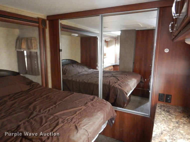 image for item DE4081 2015 Forest River LaCrosse LCT333RKS camper