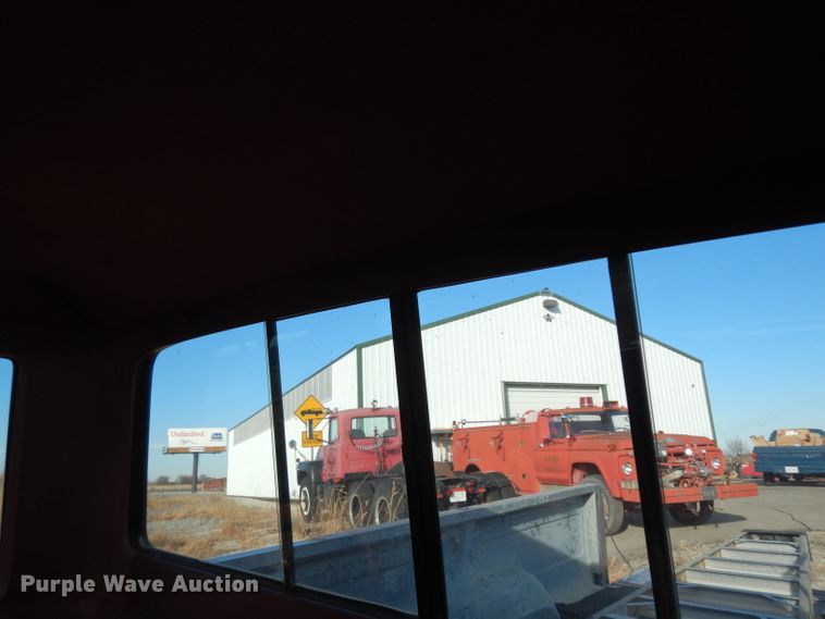 image for item DE4146 1989 Ford F250 XLT Lariat SuperCab pickup truck