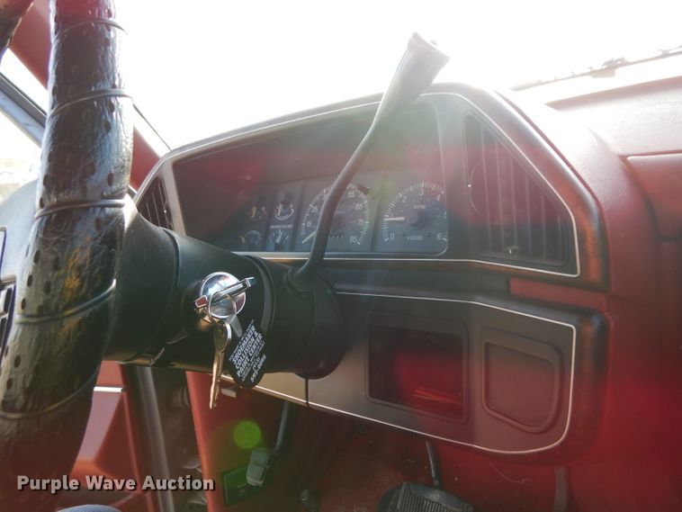 image for item DE4146 1989 Ford F250 XLT Lariat SuperCab pickup truck