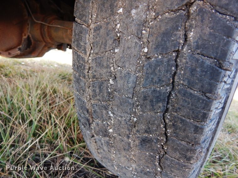 image for item DE4146 1989 Ford F250 XLT Lariat SuperCab pickup truck