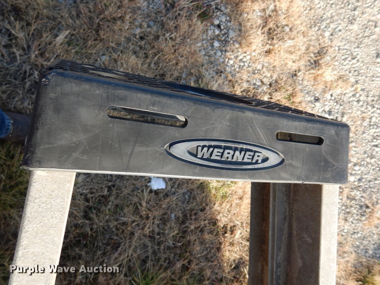 image for item DE4146 1989 Ford F250 XLT Lariat SuperCab pickup truck