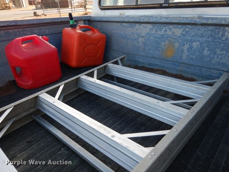 image for item DE4146 1989 Ford F250 XLT Lariat SuperCab pickup truck