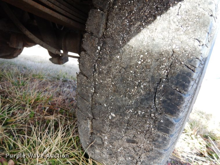 image for item DE4146 1989 Ford F250 XLT Lariat SuperCab pickup truck