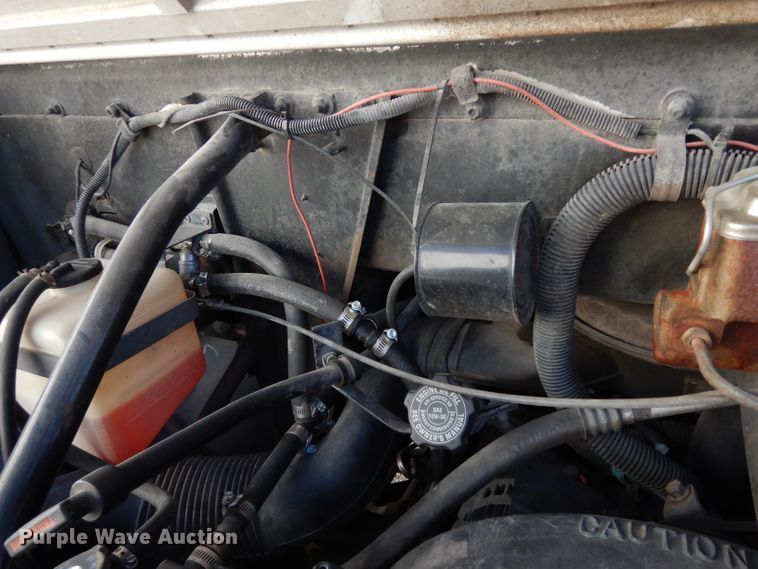 image for item DE4162 1999 Chevrolet P30 delivery truck