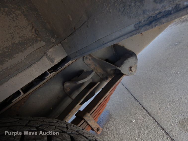 image for item DE4162 1999 Chevrolet P30 delivery truck