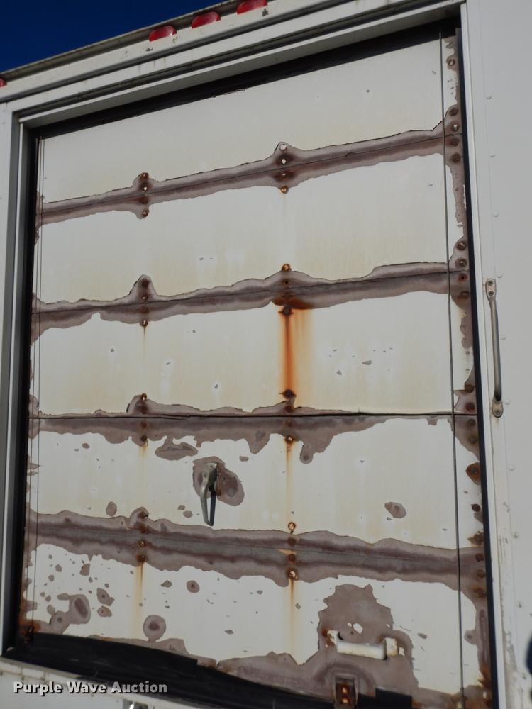 image for item DE4162 1999 Chevrolet P30 delivery truck