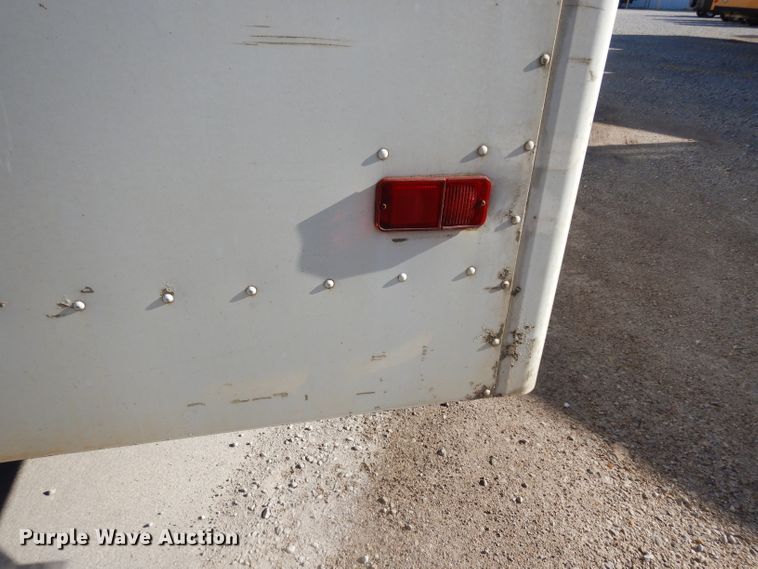 image for item DE4162 1999 Chevrolet P30 delivery truck