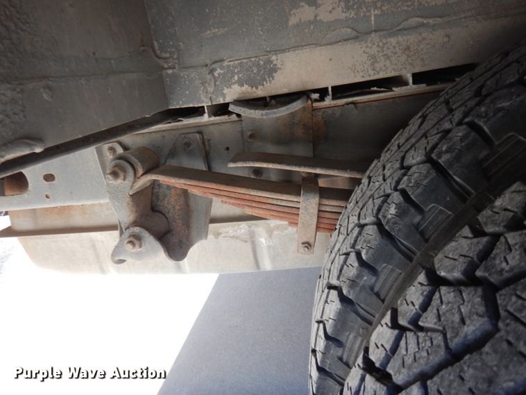 image for item DE4162 1999 Chevrolet P30 delivery truck