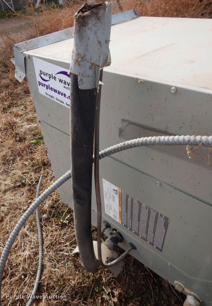 image for item DE4168 (2) HVAC units