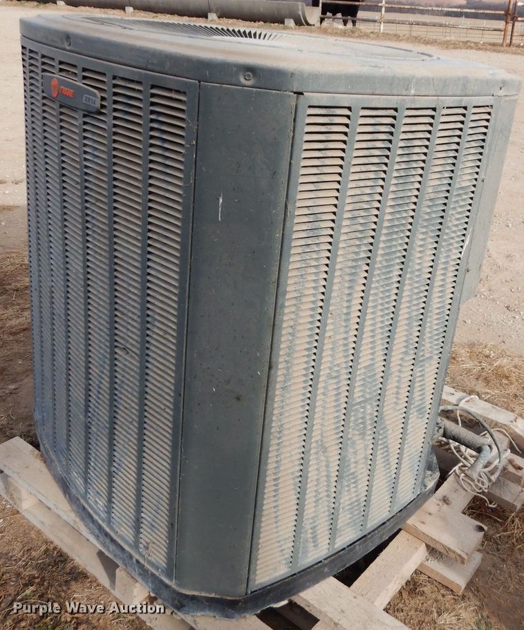 image for item DE4168 (2) HVAC units