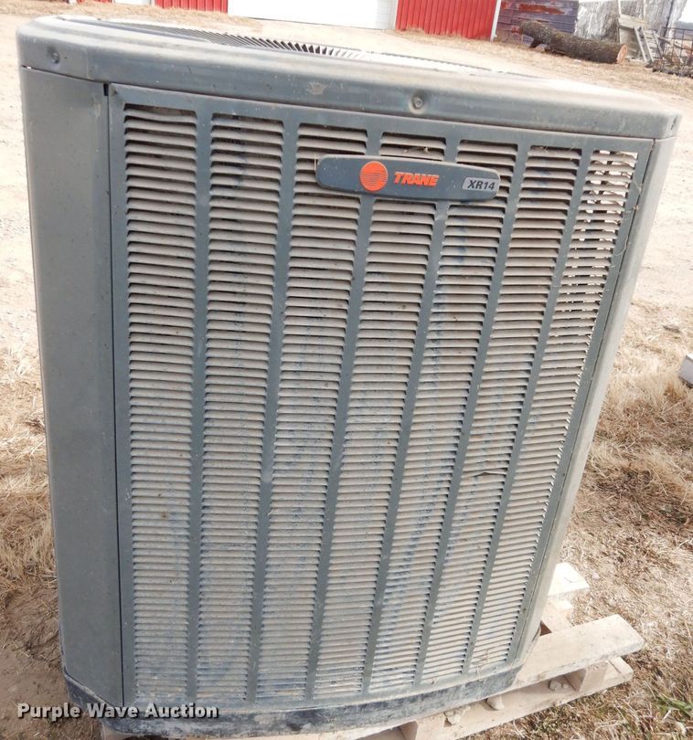 image for item DE4168 (2) HVAC units