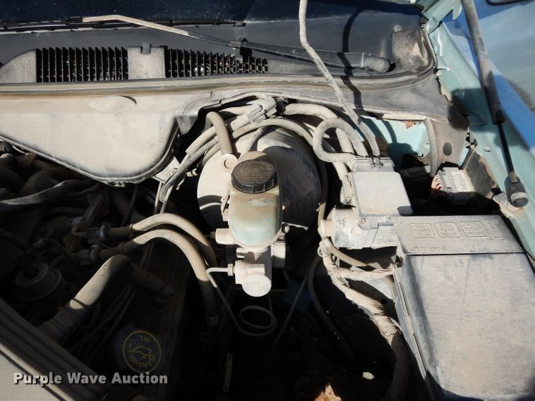 image for item DE4172 1995 Ford Crown Victoria