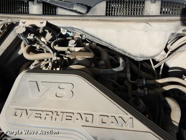 image for item DE4172 1995 Ford Crown Victoria