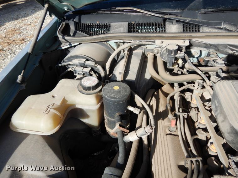 image for item DE4172 1995 Ford Crown Victoria