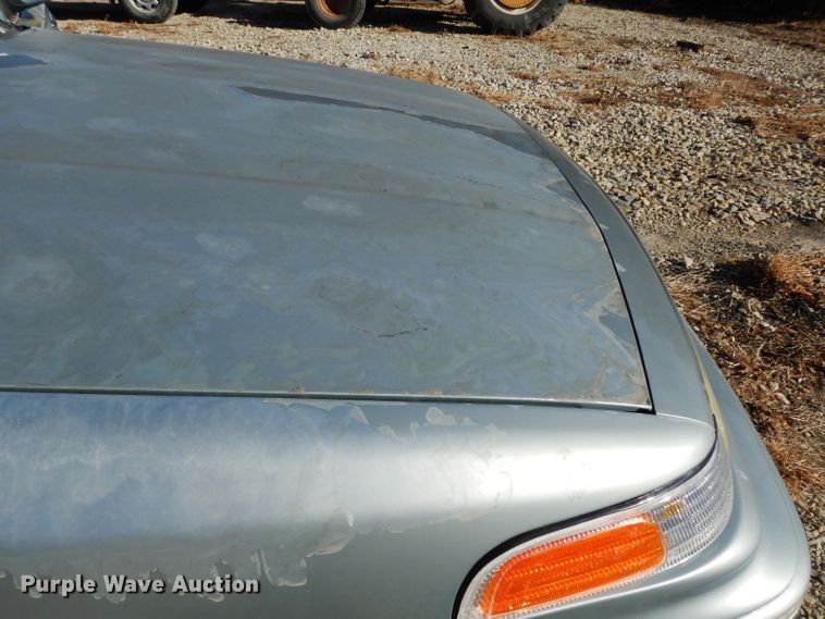 image for item DE4172 1995 Ford Crown Victoria