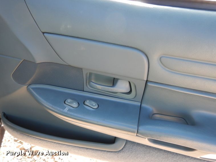 image for item DE4172 1995 Ford Crown Victoria