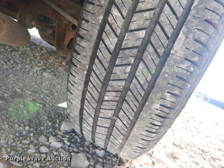 image for item DE4172 1995 Ford Crown Victoria