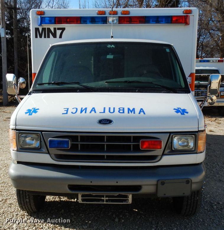 image for item DE4173 1999 Ford Econoline E450 Super Duty ambulance