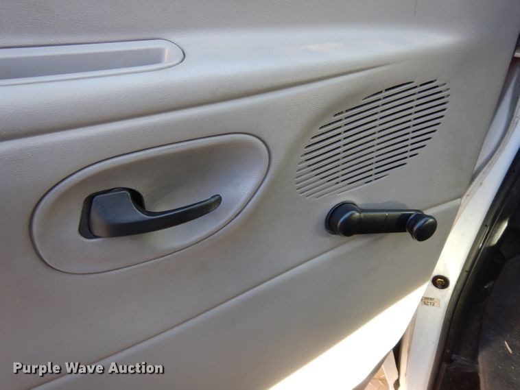 image for item DE4173 1999 Ford Econoline E450 Super Duty ambulance