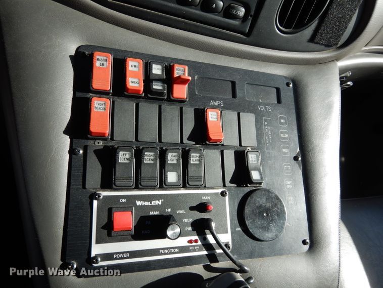 image for item DE4173 1999 Ford Econoline E450 Super Duty ambulance