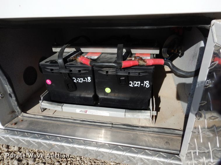 image for item DE4173 1999 Ford Econoline E450 Super Duty ambulance