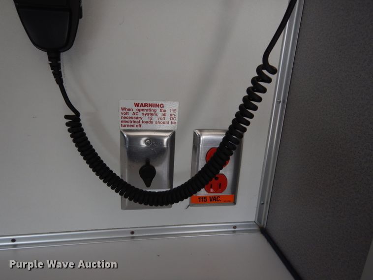 image for item DE4173 1999 Ford Econoline E450 Super Duty ambulance