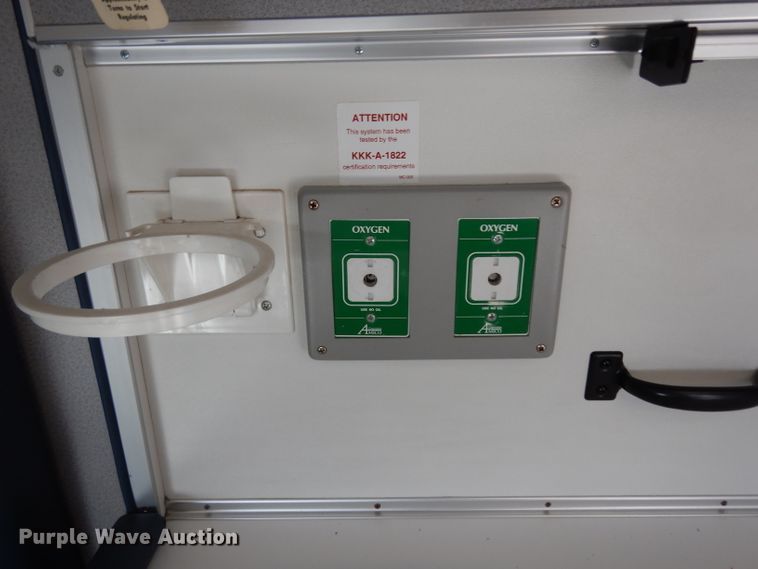 image for item DE4173 1999 Ford Econoline E450 Super Duty ambulance