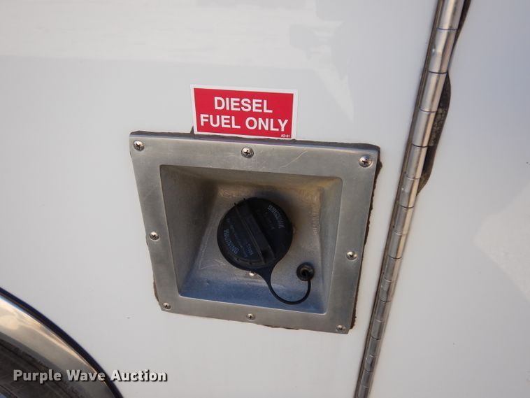 image for item DE4173 1999 Ford Econoline E450 Super Duty ambulance