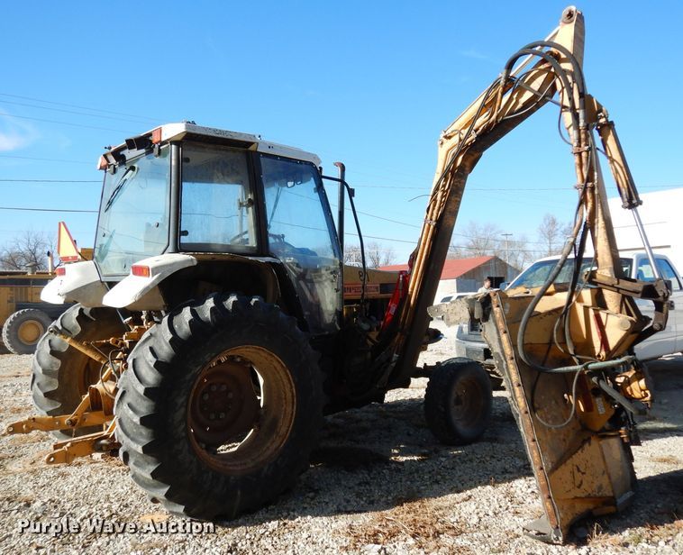 image for item DE4174 1997 New Holland 6640 tractor