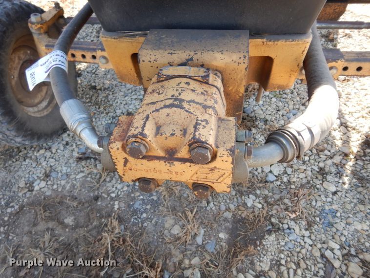 image for item DE4174 1997 New Holland 6640 tractor