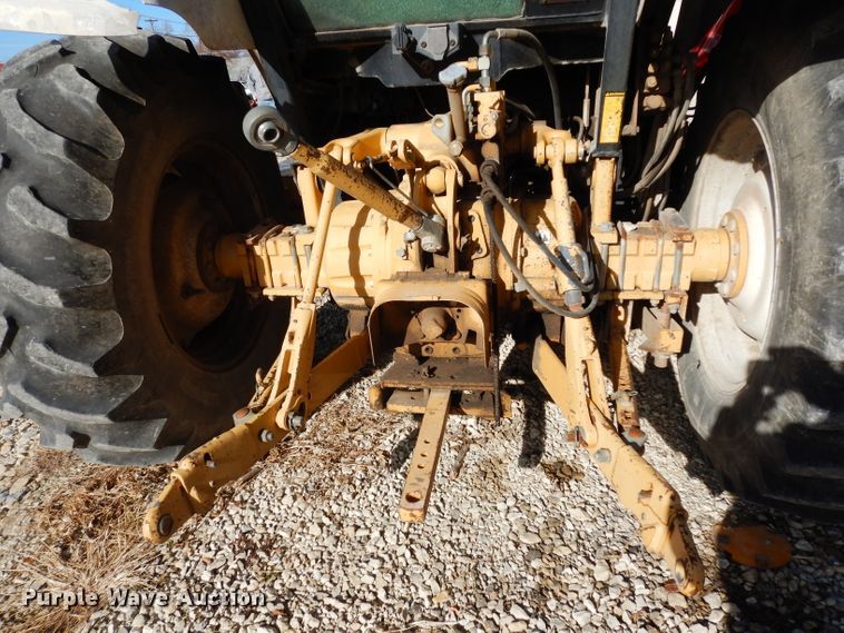 image for item DE4174 1997 New Holland 6640 tractor